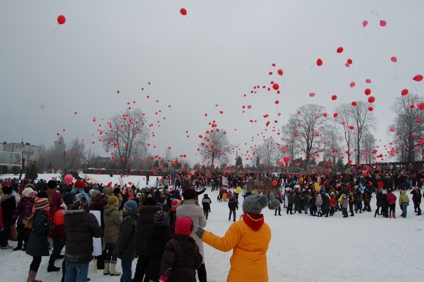 1600 balonów poleciało w powietrze