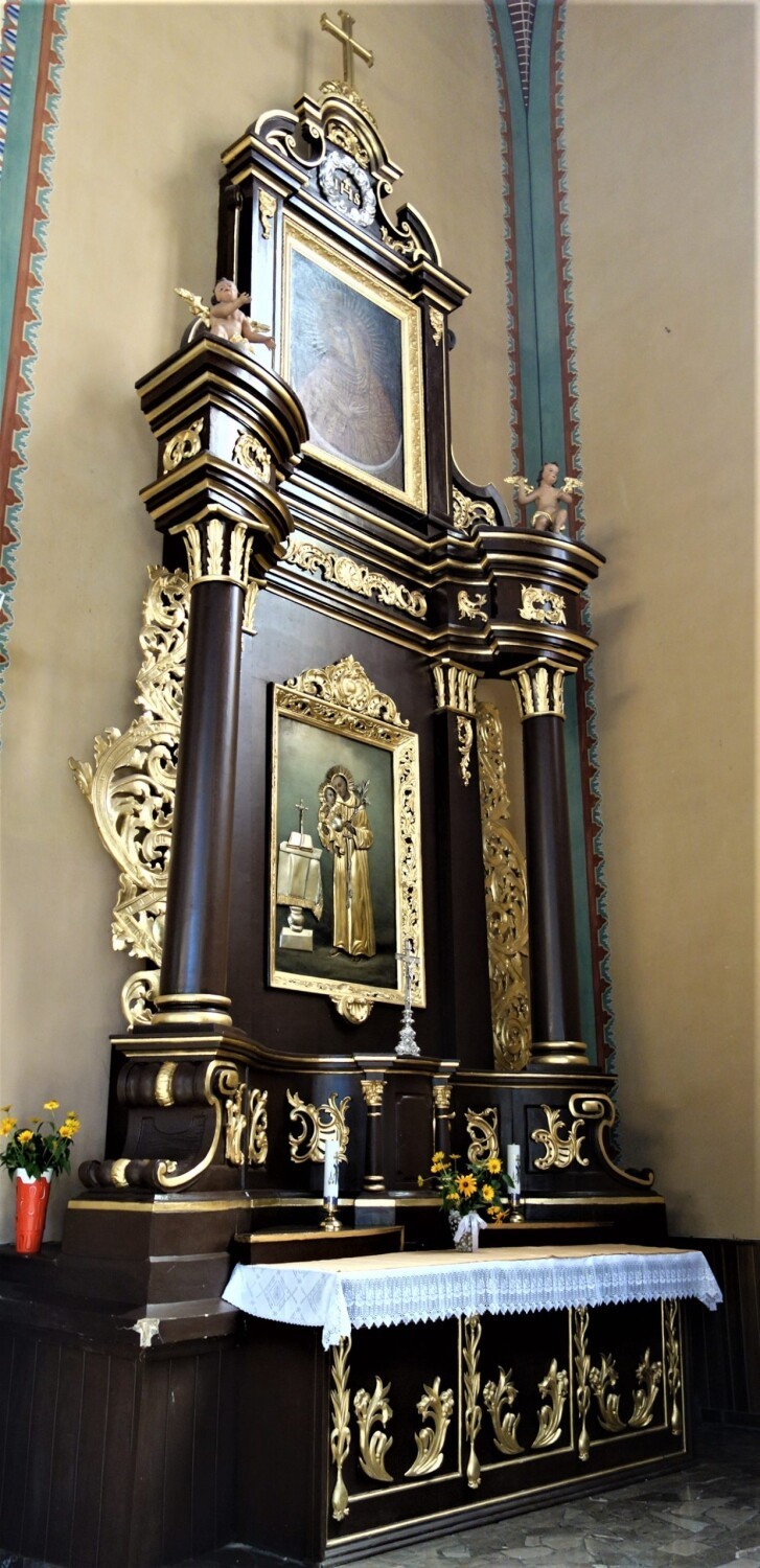 Ołtarze z kościoła w Dąbrowie Białostockiej wpisane do rejestru zabytków