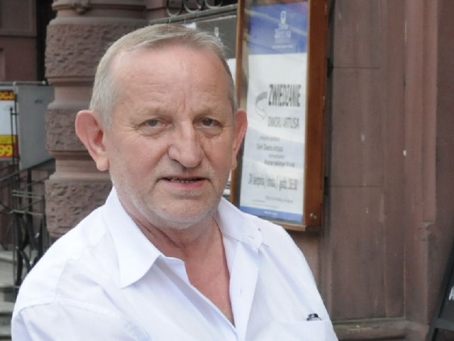 Ryszard Kowalski od lat zachęca torunian do biegania, pływania, grania w piłkę, itd