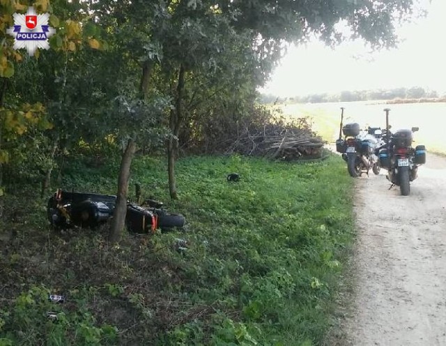 Mareczki. Pościg za motocyklistą. Mężczyzna był pijany i miał przy sobie narkotyki