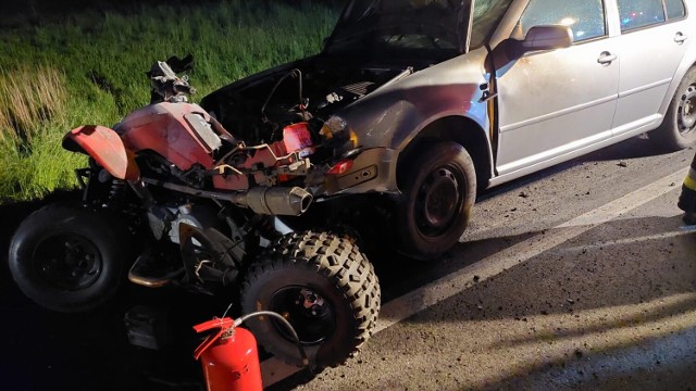 Na miejscu wypadku interweniowały: straż pożarna, policja i pogotowie