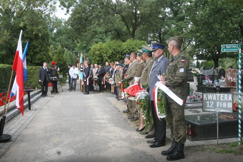 Rocznica wybuchu wojny w Rybniku. Na cmentarzu oddano hołd poległym