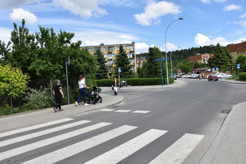 Pomysł radnej, by przez Osiedle Młodych poprowadzić linię autobusową, nie ma szans na realizację. Powodów jest kilka