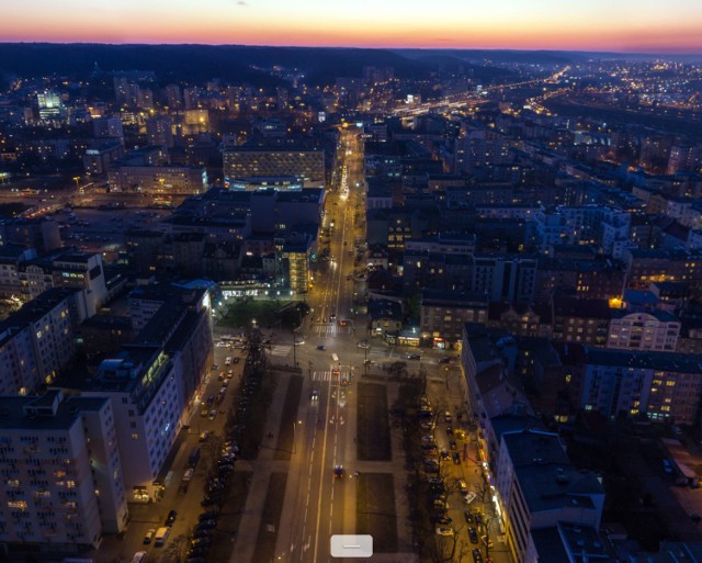 Gdynia nocą. Niesamowita panorama 360 nadmorskiego miasta