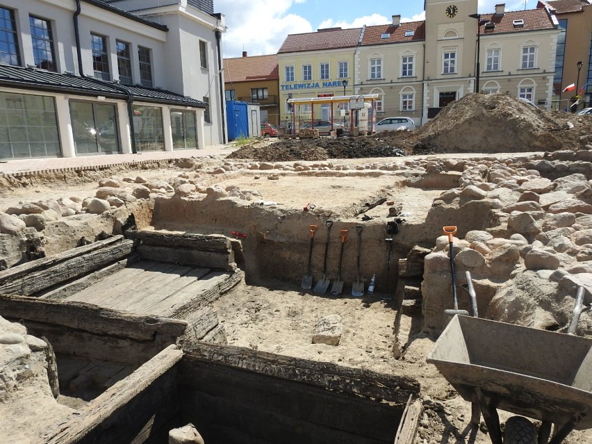 Archeolodzy kończą prace na Starym Rynku. Mają nadzieję, że miasto zachowa odkryte skarby. O to postanowili walczyć mieszkańcy  [zdjęcia]