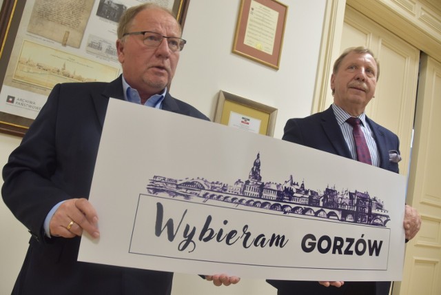 Nazwa miasta Gorzów Wielkopolski została wprowadzona w 1946. Wcześniej polską nazwą był Gorzów.