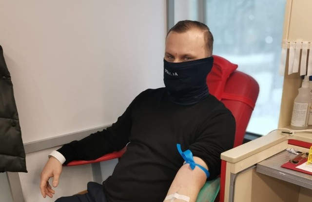 Wśród policjantów aleksandrowskiej komendy są funkcjonariusze, którzy regularnie oddają krew