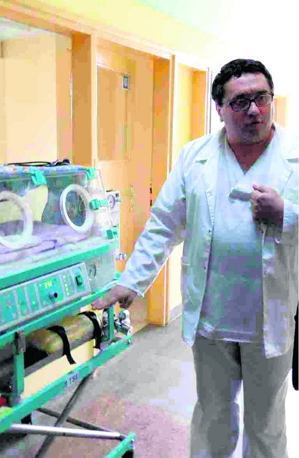 Oddział neonatologiczny dostał transportowy inkubator