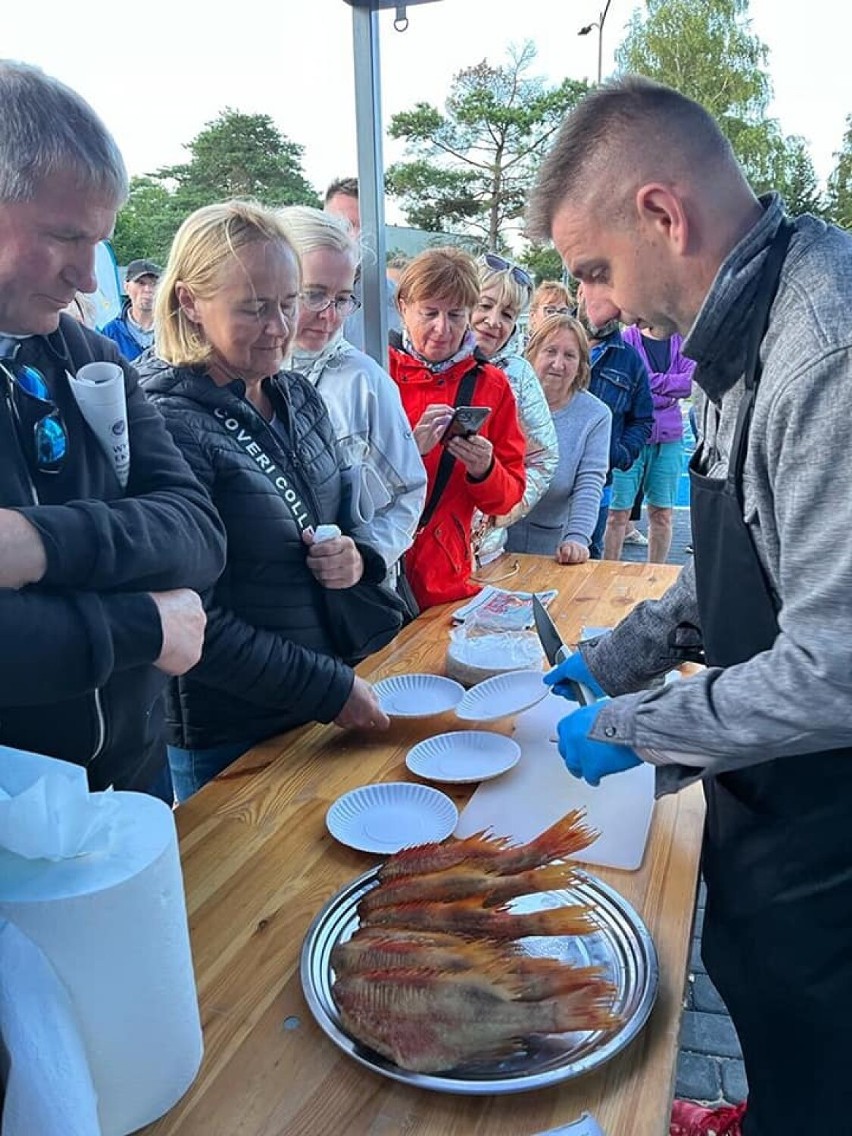 Święto Ryby w Uzdrowisku Dąbki. Pyszna zupa i wędzenie ryb na żywo [zdjęcia] 