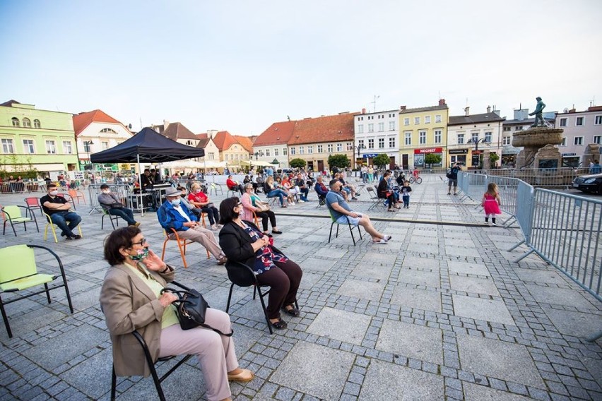 Koncert Bartka Grzanka w Darłowie. Inauguracja muzycznych piątków [ZDJĘCIA]