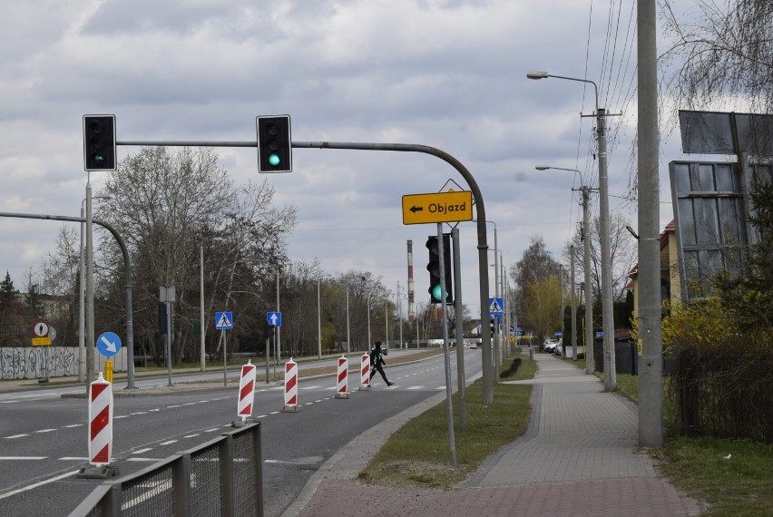 Trwają prace na skrzyżowaniu ulic Czerwonej, Widok i Skłodowskiej w Skierniewicach