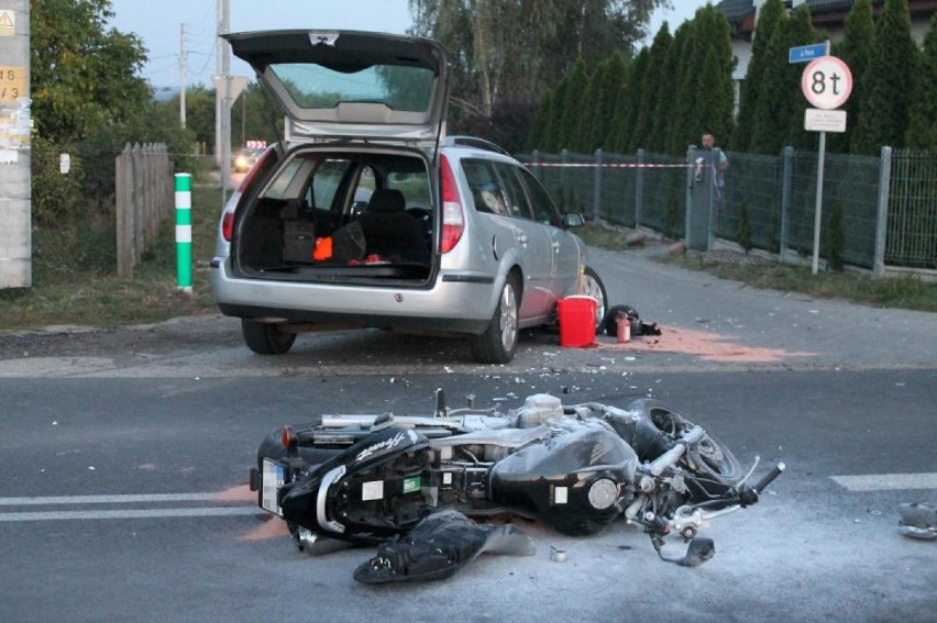 Śmiertelny wypadek w Przygodzicach. Zginął 48-letni motocyklista [ZDJĘCIA]