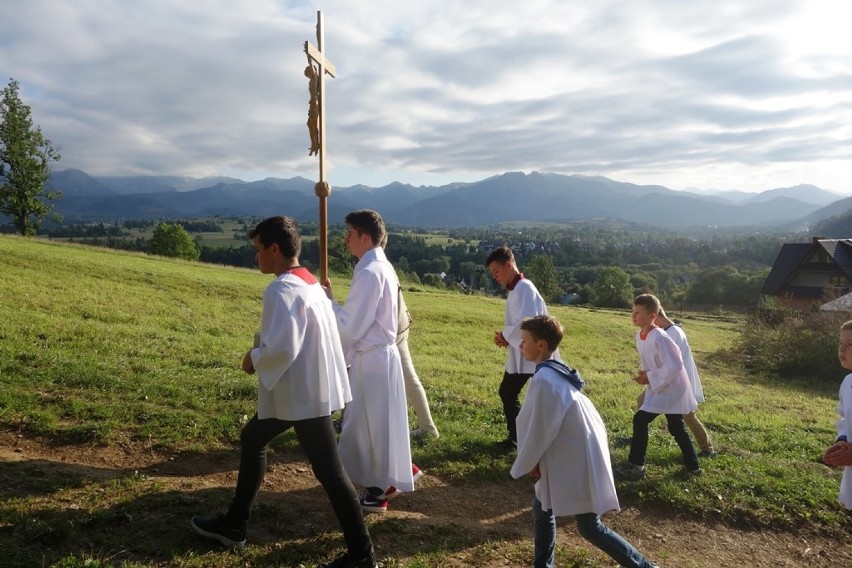 Poronin: Góralska pielgrzymka pod Krzyż na Galicowej Grapie