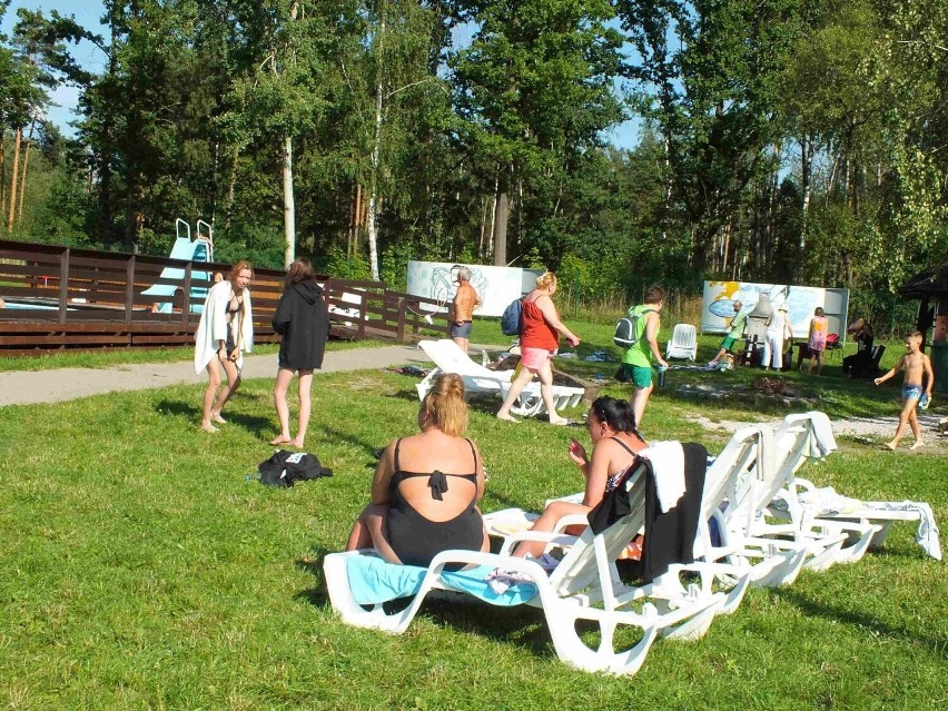 Nieco zapomniane letnie baseny w Starachowicach wciąż działają. Zobacz zdjęcia