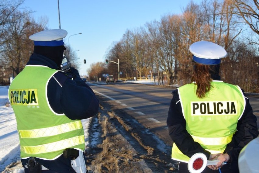 Zima na drogach powiatu puckiego