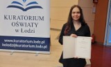 Martyna Dawid z Zespołu Szkół Ekonomicznych w Radomsku ze stypendium za wybitne osiągnięcia w nauce