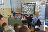 Żużlowcy Unibaksu Toruń odwiedzili gimnazjum w Głuchowie