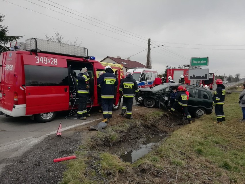 Wypadek w Poklękowie koło Kalisza. Jedna osoba została ranna