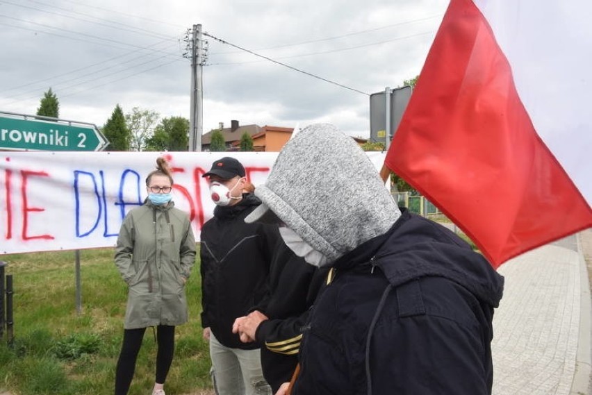 Akcja protestacyjna w Bobrownikach, w gminie Otyń. Sobota,...