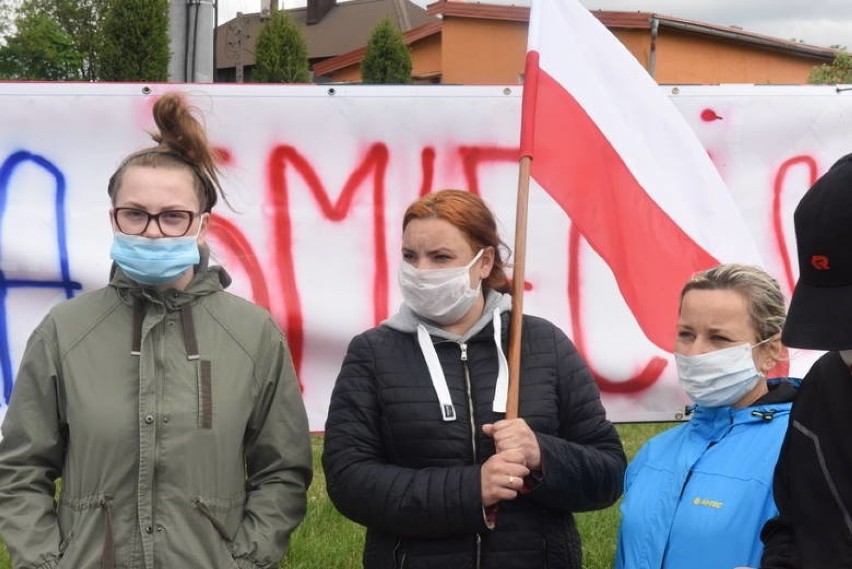 Akcja protestacyjna w Bobrownikach, w gminie Otyń. Sobota,...