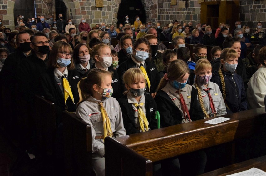 Inowrocław. Harcerze z ZHR obchodzili 4 Dzień Polskiego Państwa Podziemnego w Inowrocławiu. Zdjęcia