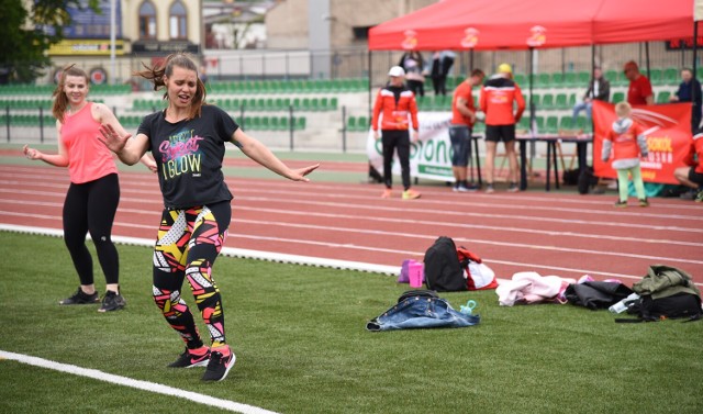 Na świeżo wyremontowanym Stadionie Miejskim im. Mieczysława Haspla w Jarosławiu już drugi dzień trwają rozmaite wydarzenia sportowe i nie tylko.