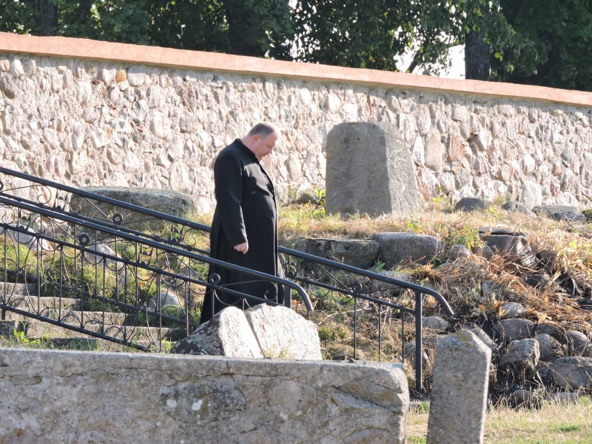 Degradacja księdza Wojciecha Markowskiego: z proboszcza w Zalesiu na wikarego w Białymstoku. Czy parafianie mu w tym pomogli? 