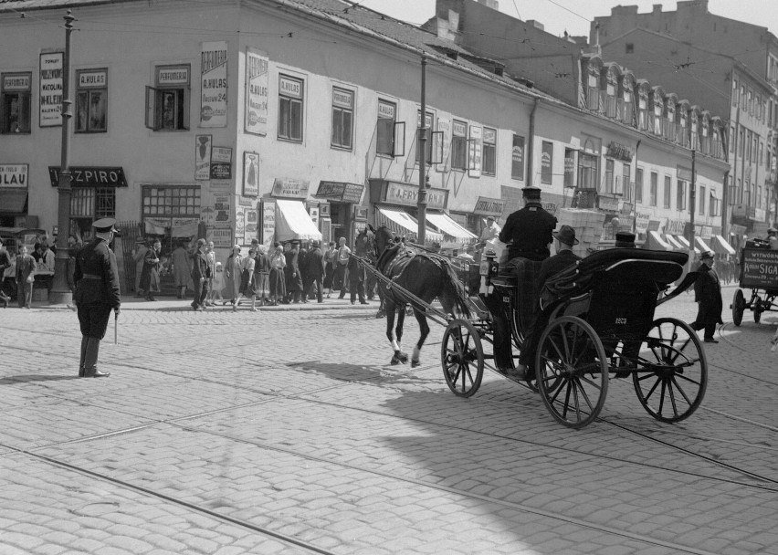 Muranów to historyczna część Warszawy, która znajduje się w...