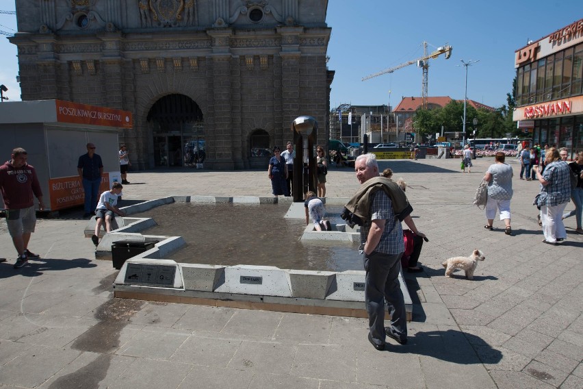 W Gdańsku stanęła instalacja wodna Poszukiwacz Bursztynu [ZDJĘCIA]