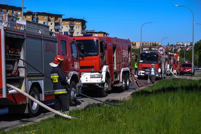 Pożar pustostanu przy ulicy Małomiejskiej w Gdańsku