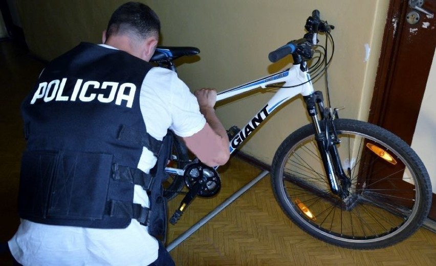 Tczew: 43-latek ukradł rower z klatki schodowej [ZDJĘCIA]