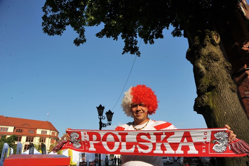 Euro 2012 w Słupsku: Mecz Polska-Rosja w słupskiej Strefie Kibica [ZDJĘCIA]