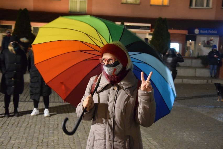 Chodzi o to, żeby była wolność dla wszystkich, stąd tyle postulatów - mówiła w Stargardzie Marta Lempart z Ogólnopolskiego Strajku Kobiet