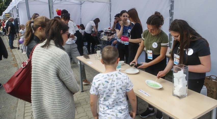 Działo się!  Mnóstwo osób i atrakcji na Pikniku Nauki "Eksploracje" w Rzeszowie