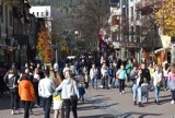 Zakopane. Nawet w przededniu Wszystkich Świętych tłumy gości w Zakopanem. Tym razem był to czeski weekend 