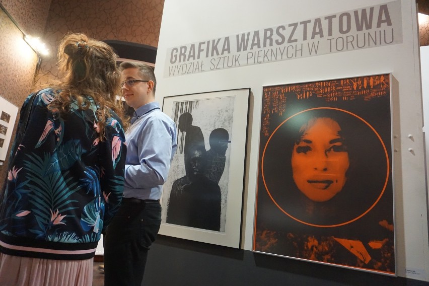 Młodzi artyści zaprezentowali wspaniałe dzieła. Wystawa grafik w MCK w Bydgoszczy [zdjęcia, wideo] 