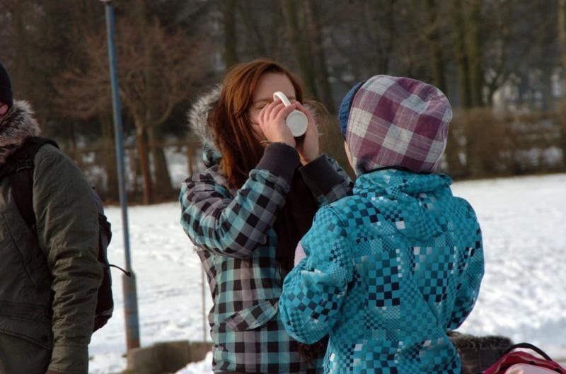 Ferie w Słupsku: Zobacz jak słupszczanie bawią się na lodowisku [FOTO, FILM]