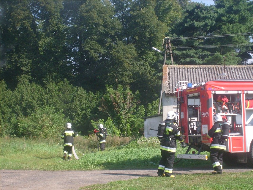 10 jednostek straży gasiło pożar w Rychłocicach