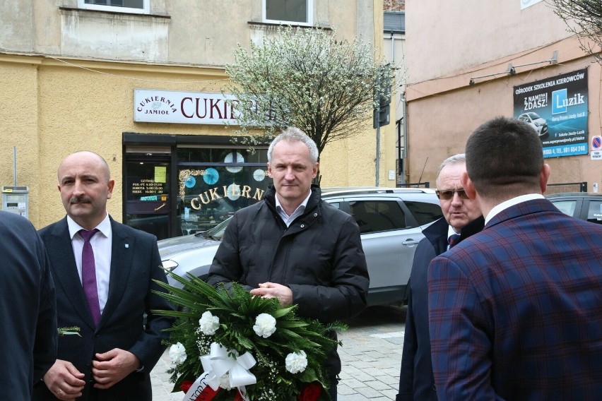 14. rocznicę katastrofy smoleńskiej uczcili w Kielcach działacze Prawa i Sprawiedliwości