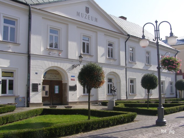 Budynek główny Muzeum Okręgowego w Rzeszowie, ul. 3 Maja 19