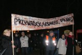 Manifestacja KOD, PO i Nowoczesnej w Kaliszu. W obronie sądów, wolnych wyborów i samorządów [FOTO] 