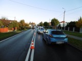 Wypadek na drodze wojewódzkiej 977 w Tarnowcu. Kierowca audi uderzył w tył opla. Jedna osoba trafiła do szpitala [ZDJĘCIA] 26.10.2020