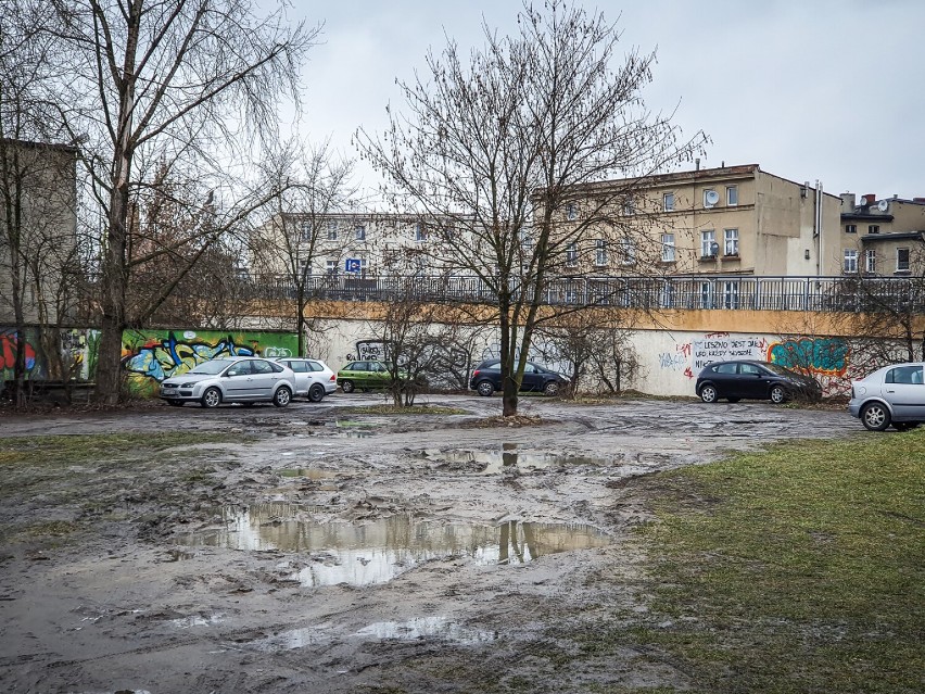 Plac za ćwicznią w Lesznie