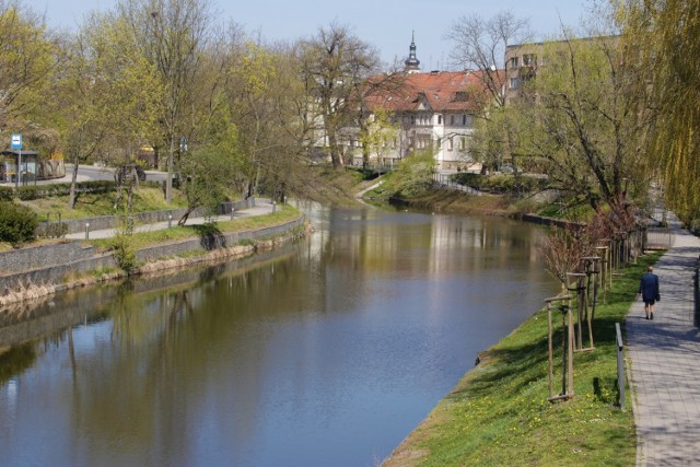 Opole podczas tegorocznej Wielkanocy, mimo sprzyjającej aury, było wyludnione. Mieszkańcy miasta pozostali w domach zgodnie z zaleceniami rządu w związku z szerzącą się epidemią koronawirusa.