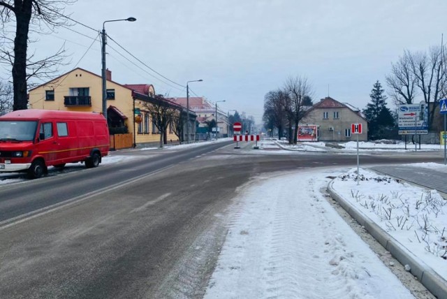 Remont głównej ulicy Wadowic powoduje utrudnienia w ruchu