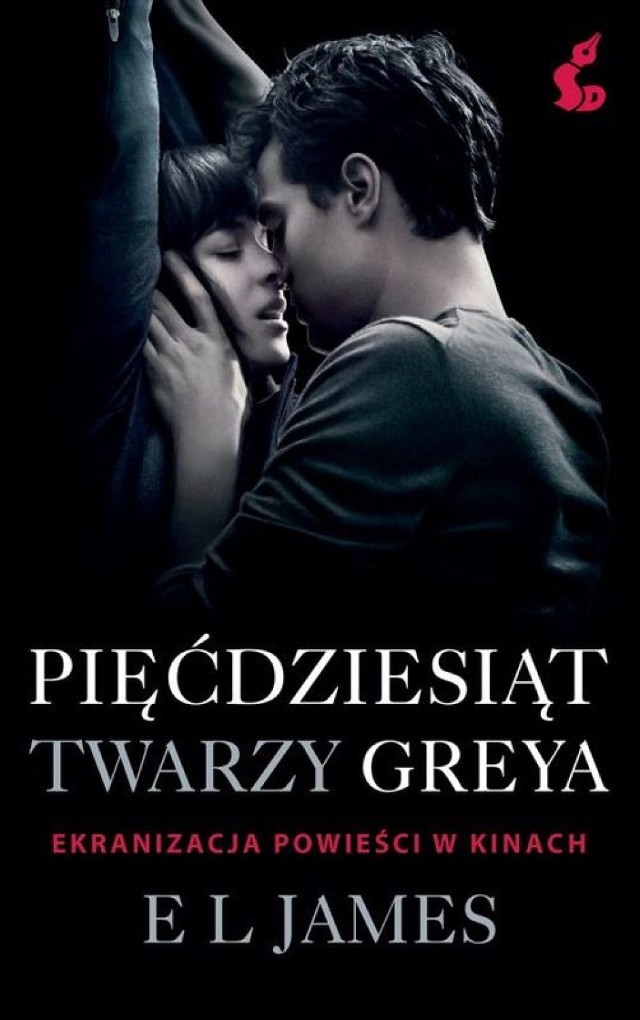 Młoda, niewinna studentka literatury Anastasia Steele jedzie w zastępstwie koleżanki przeprowadzić wywiad dla gazety studenckiej z rekinem biznesu, przystojnym i zamożnym Christianem Greyem. Mężczyzna od pierwszych sekund spotkania fascynuje ją i onieśmiela. W powietrzu wisi coś elektryzującego, czego dziewczyna nie potrafi nazwać, a może tylko się jej wydaje? Z prawdziwą ulgą kończy rozmowę i postanawia zapomnieć o intrygującym przystojniaku. Plan spala jednak na panewce, bo Christian Grey zjawia się nazajutrz w sklepie, w którym Anastasia dorywczo pracuje. Przypadek? I do tego proponuje kolejne spotkanie. W tym miejscu kończy się „disneyowskie” love story, choć młodziutka, niedoświadczona dziewczyna nie wie jeszcze, że Christian opętany jest potrzebą sprawowania nad wszystkim kontroli i że pragnie jej na własnych, dość niezwykłych warunkach… Czy dziewczyna podpisze tajemniczą umowę, której warunki napawają ją strachem i fascynacją? Jaki sekret skrywa przeszłość Christiana i jak wielką władzę mają drzemiące w nim demony?