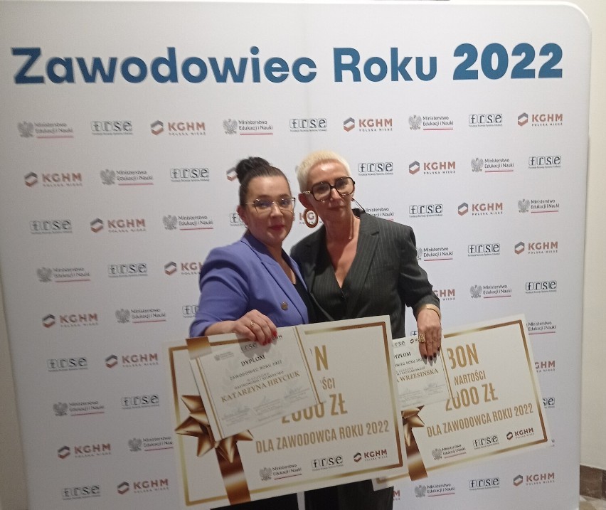 Katarzyna Hryciuk i Dorota Wrzesińska z nauczycielskim tytułem zawodowiec roku 2022 w regionie konińskim