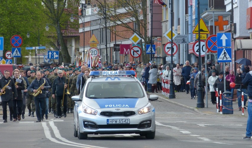 Tłum na obchodach rocznicy uchwalenia Konstytucji 3 maja