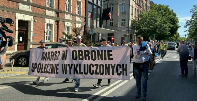 Marsz w obronie społecznie wykluczonych przeszedł ulicami Katowic