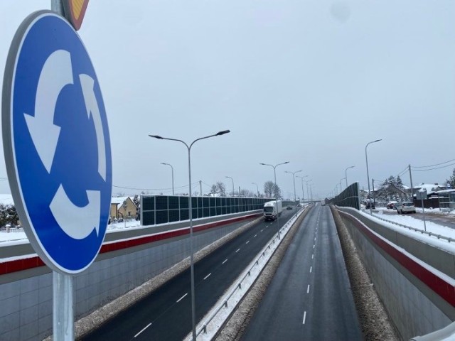 Rozbudowa ul. Igołomskiej na odcinku od Giedroycia do skrzyżowania z Brzeską (etap drugi) dobiegła końca. W piątek, 16 grudnia, droga zostanie otwarta w całości dla ruchu pojazdów.